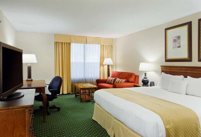 DoubleTree by Hilton Somerset Hotel & Conference Center  | Somerset | New Jersey | United States 10