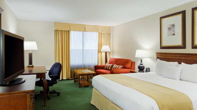 DoubleTree by Hilton Somerset Hotel & Conference Center  | Somerset | New Jersey | United States 20
