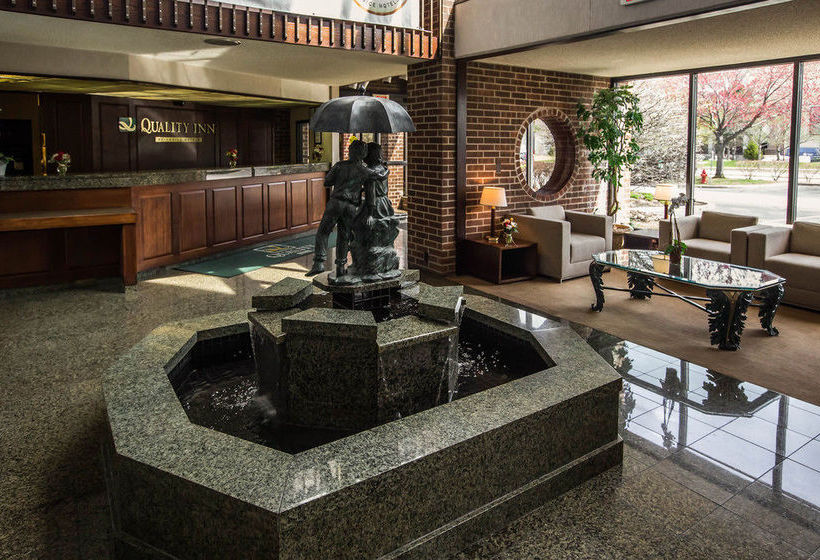 Hotel Quality Inn  | Schaumburg | Illinois | United States 11