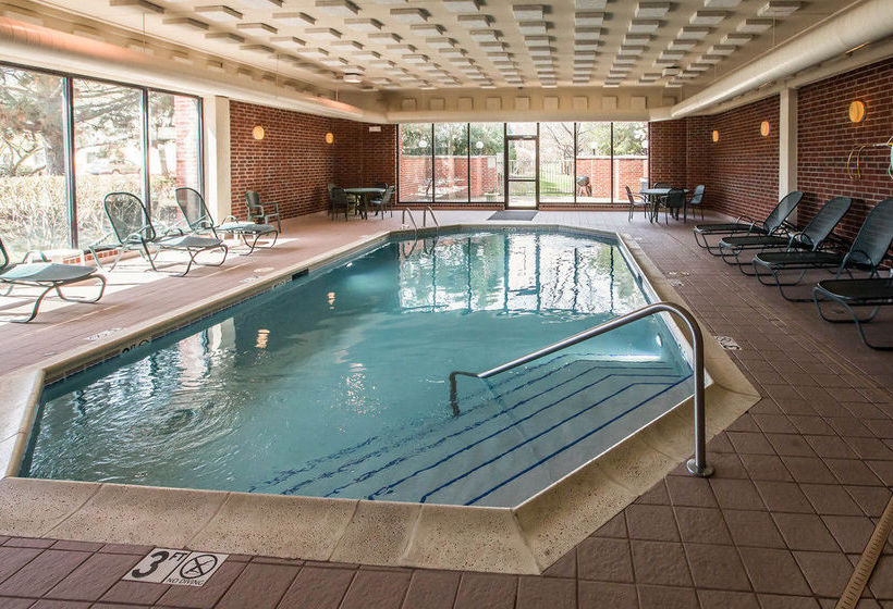 Hotel Quality Inn  | Schaumburg | Illinois | United States 17