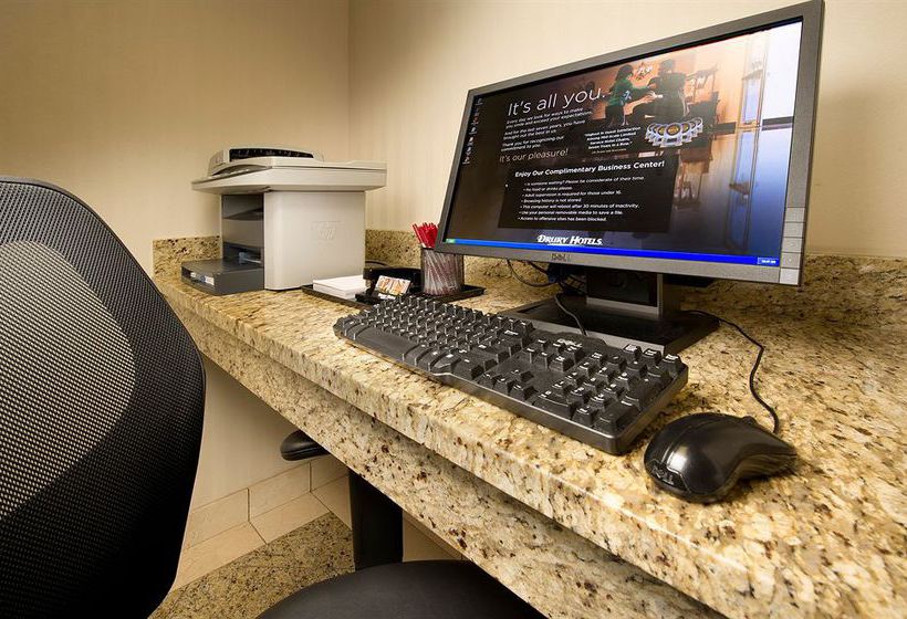Hotel Drury Inn & Suites