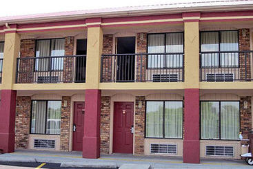 Hotel Country Hearth Inns & Suites  | Cookeville | Tennessee | United States 3