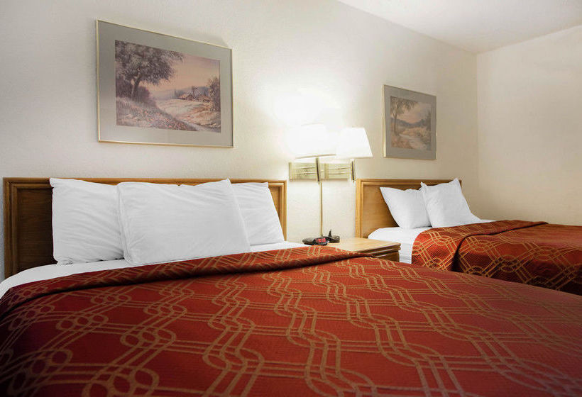 Hotel Econo Lodge  | Cameron | Missouri | United States 18