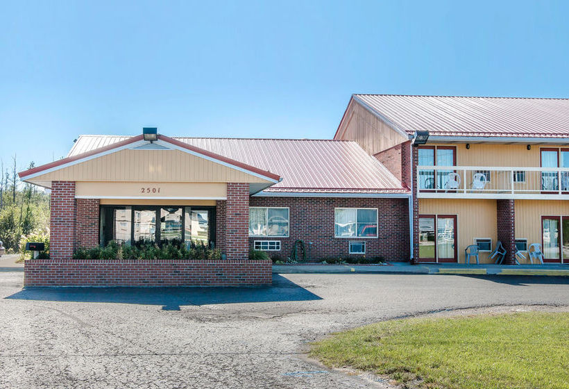 Hotel Econo Lodge  | Cadillac | Michigan | Estados Unidos 13