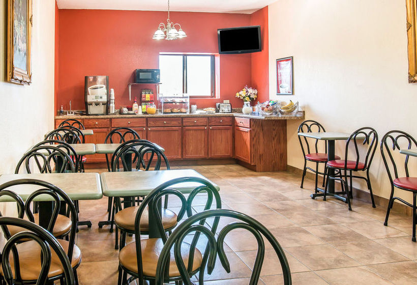 Hotel Econo Lodge  | Cadillac | Michigan | Estados Unidos 8