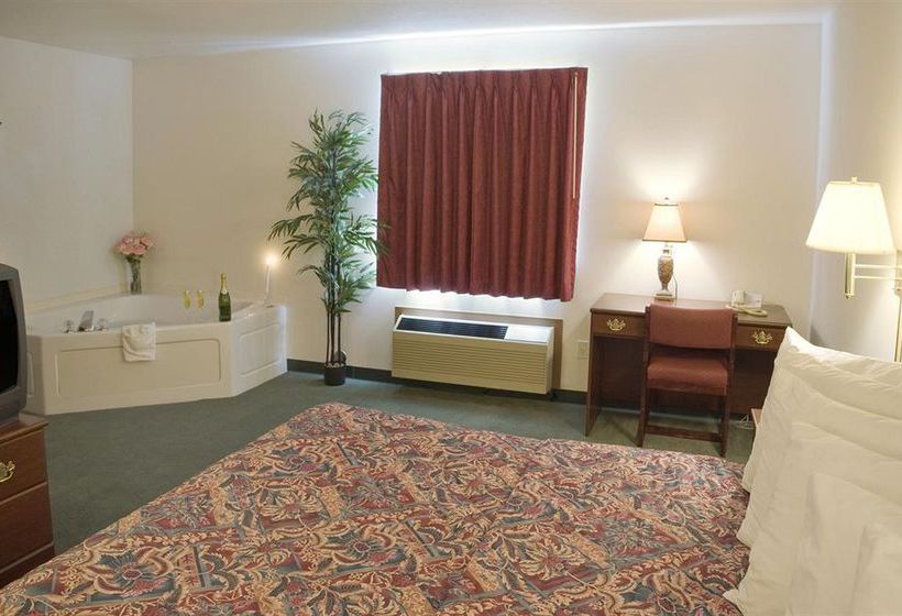 Hotel Americas Best Value Inn Gaylord  | Gaylord | Michigan | United States 7