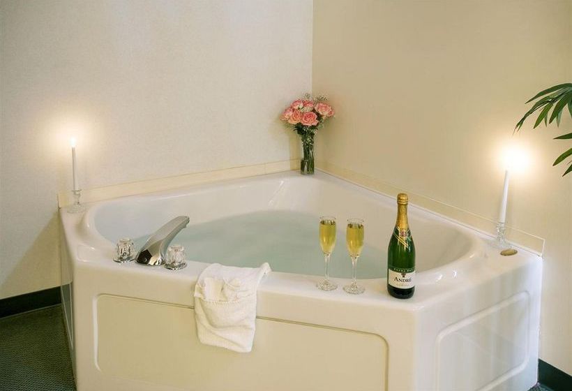 Hotel Americas Best Value Inn Gaylord  | Gaylord | Michigan | United States 9