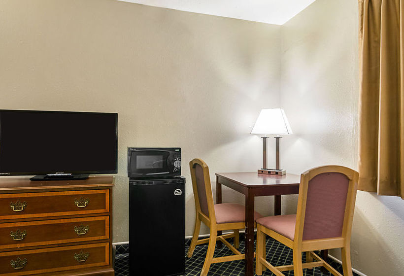 Hotel Econo Lodge Hays  | Hays | Kansas | United States 20