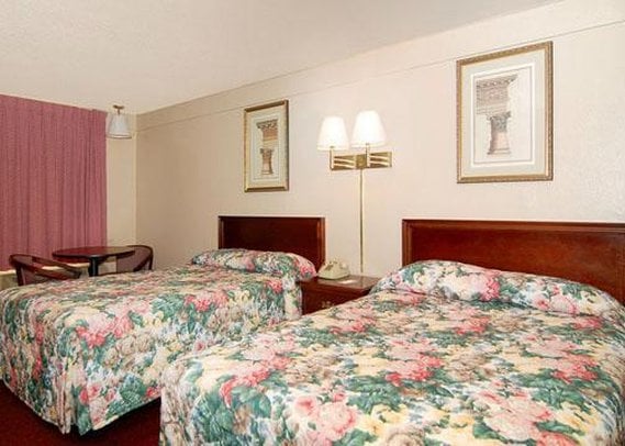 Hotel Econo Lodge  | Pittsburgh | Pennsylvania | Estados Unidos 1