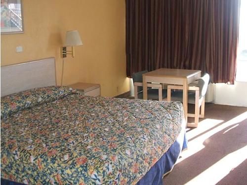 Hotel Scottish Inn Waco  | Waco | Texas | United States 9