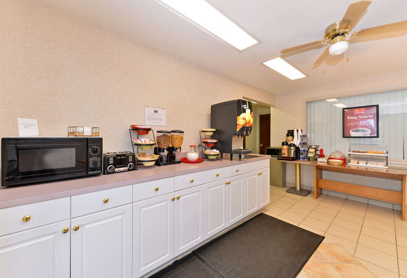 Hotel Econo Lodge Harrisonburg  | Harrisonburg | Virginia | United States 10