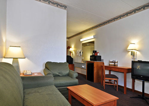 Hotel Econo Lodge Inn, & Suites Albany  | Albany | Georgia | United States 2