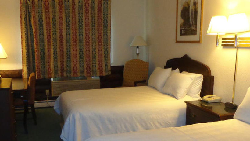 Hotel Elizabeth Inn & Conv Ctr  | Plover | Wisconsin | United States 1