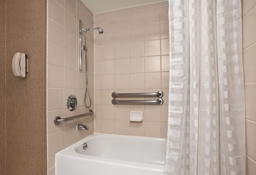 Hotel Embassy Suites Dallas - Near the Galleria  | Dallas | Texas | United States 16