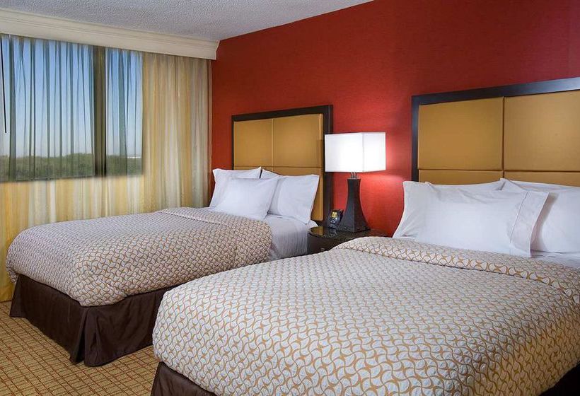 Hotel Embassy Suites Kansas City - International Airport  | Kansas City | Missouri | United States 10