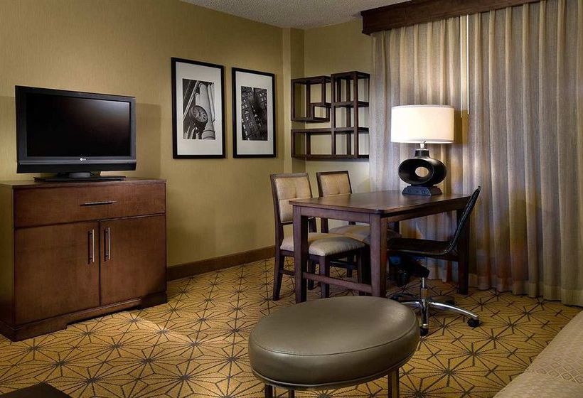 Hotel Embassy Suites Kansas City - International Airport  | Kansas City | Missouri | United States 3