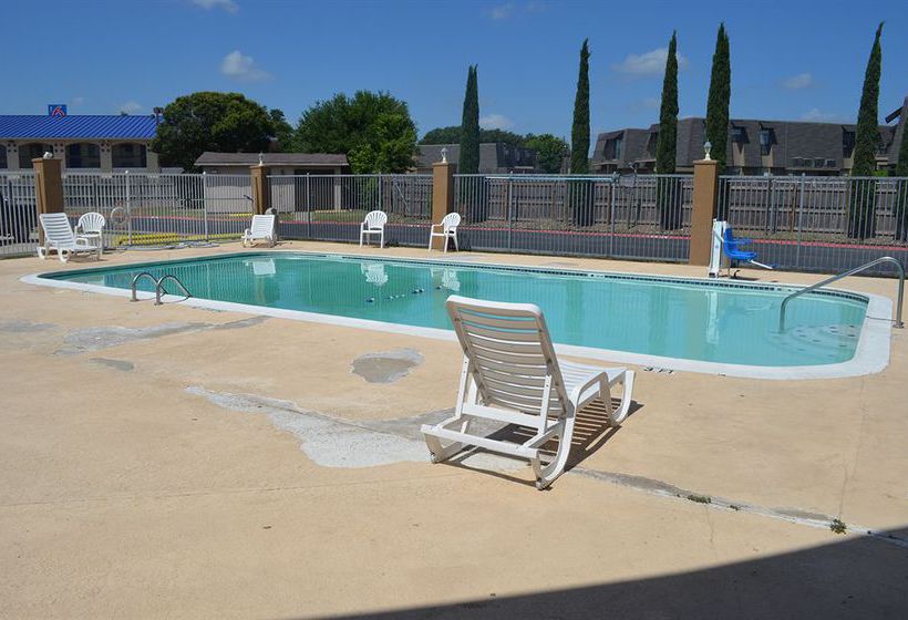 Summit Inn Hotel & Suites  | San Marcos | Texas | United States 13