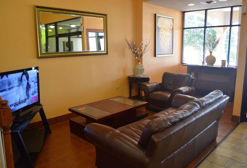 Summit Inn Hotel & Suites  | San Marcos | Texas | United States 3