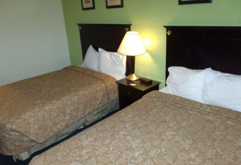 Hotel Travelodge Davenport  | Davenport | Iowa | United States 7