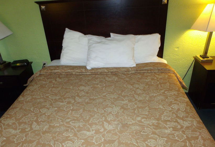 Hotel Travelodge Davenport  | Davenport | Iowa | United States 9