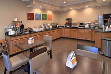 Hotel Comfort Inn & Suites Waterloo Cedar Falls  | Waterloo | Iowa | United States 3