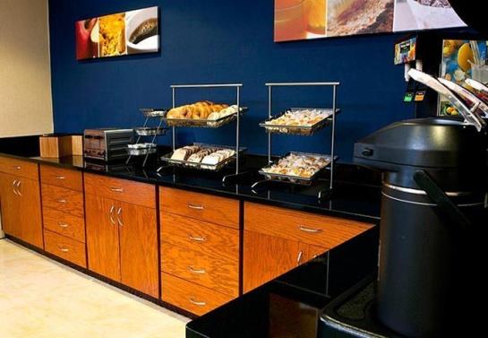 Hotel Fairfield Inn by Marriott  | Lima | Ohio | United States 10