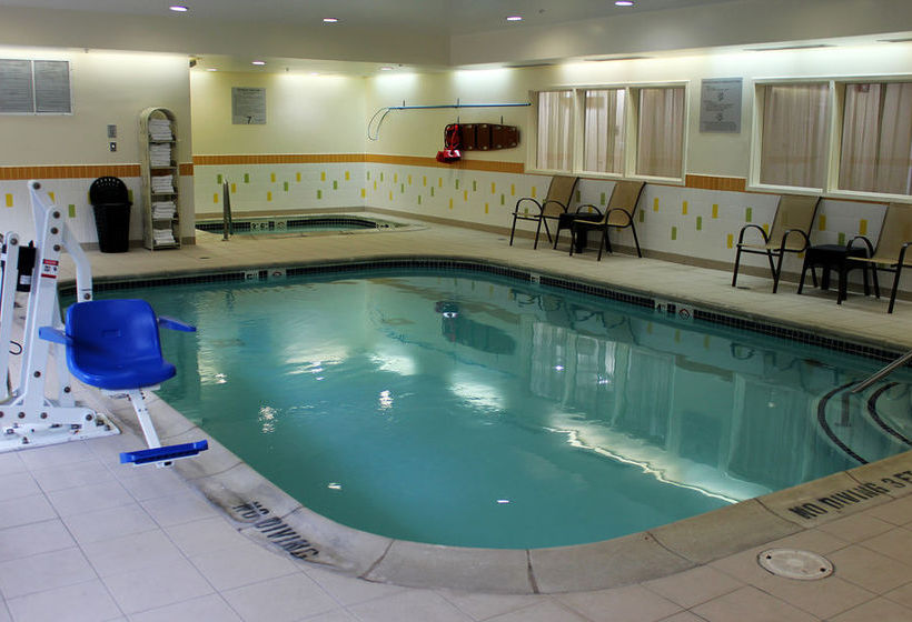 Hotel Fairfield Inn by Marriott Farmington  | Farmington | Michigan | United States 4