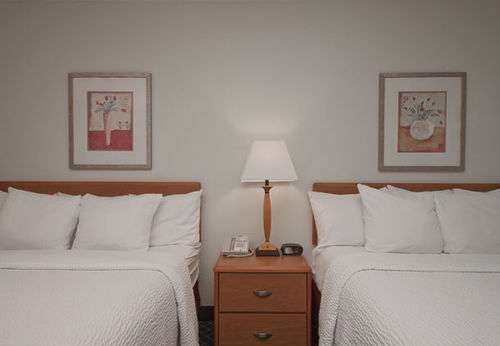 Hotel Fairfield Inn by Marriott Davenport  | Davenport | Iowa | United States 14
