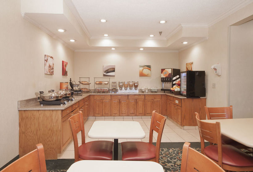 Hotel Fairfield Inn by Marriott Davenport  | Davenport | Iowa | United States 2