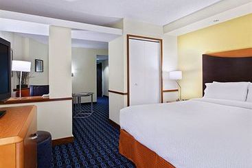 Hotel Fairfield Inn & Suites Charlotte Arrowood  | Charlotte | North Carolina | United States 3