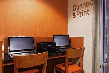 Hotel Fairfield Inn & Suites Charlotte Arrowood  | Charlotte | North Carolina | United States 9