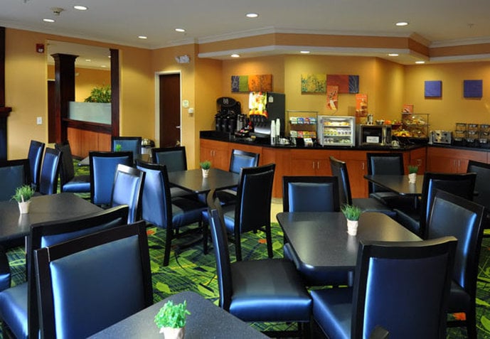 Hotel Fairfield Inn by Marriott Fort Collins  | Loveland | Colorado | United States 9