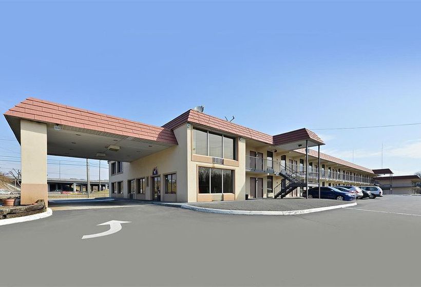 Hotel Americas Best Value Inn & Suites-Knoxville  | Knoxville | Tennessee | United States 9