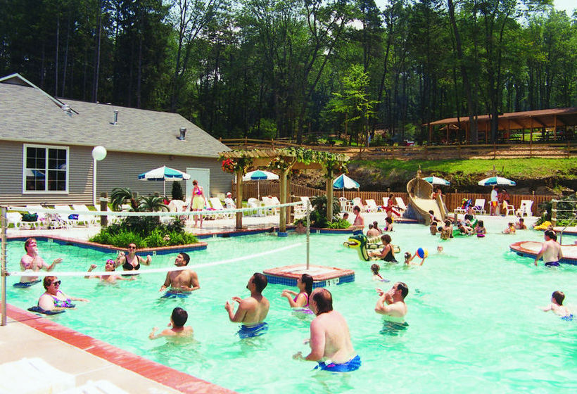 Fernwood Hotel & Resort  | Bushkill | Pennsylvania | United States 4