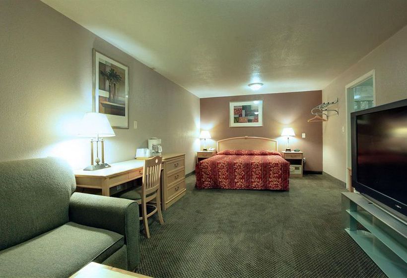 Hotel Americas Best Value Inn Salina  | Salina | Kansas | United States 10