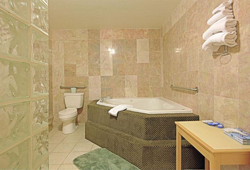 Hotel Americas Best Value Inn Salina  | Salina | Kansas | United States 8