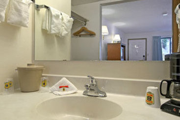 Hotel Super 8 Keystone Mt. Rushmore  | Keystone | South Dakota | United States 6