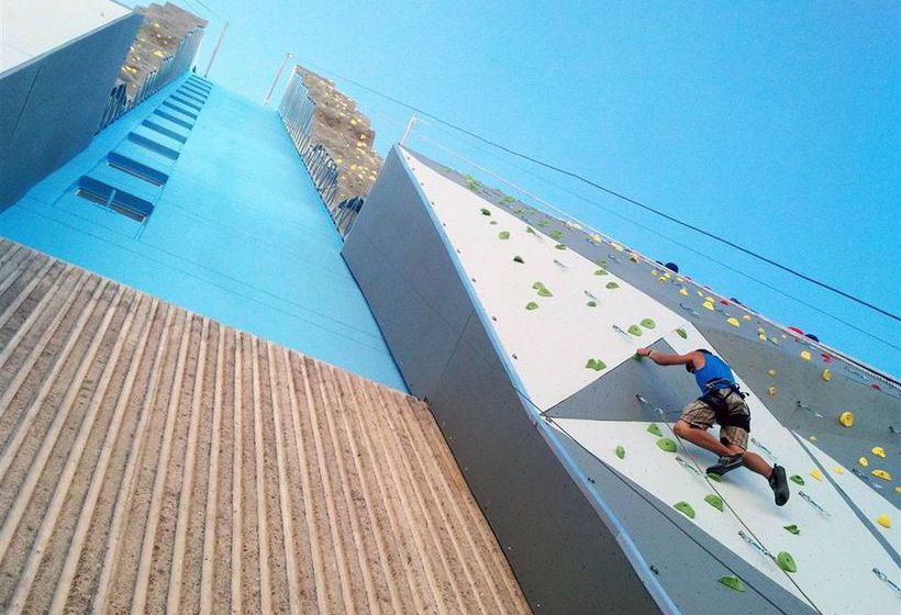 Fitzgeralds Casino Hotel  | Reno | Nevada | United States 9