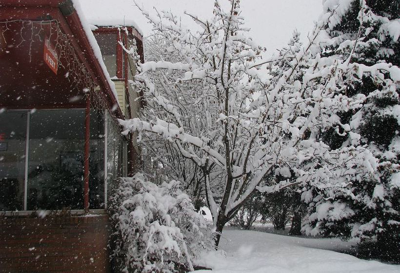 Hotel Frontier Lodge  | Glenwood Springs | Colorado | United States 3