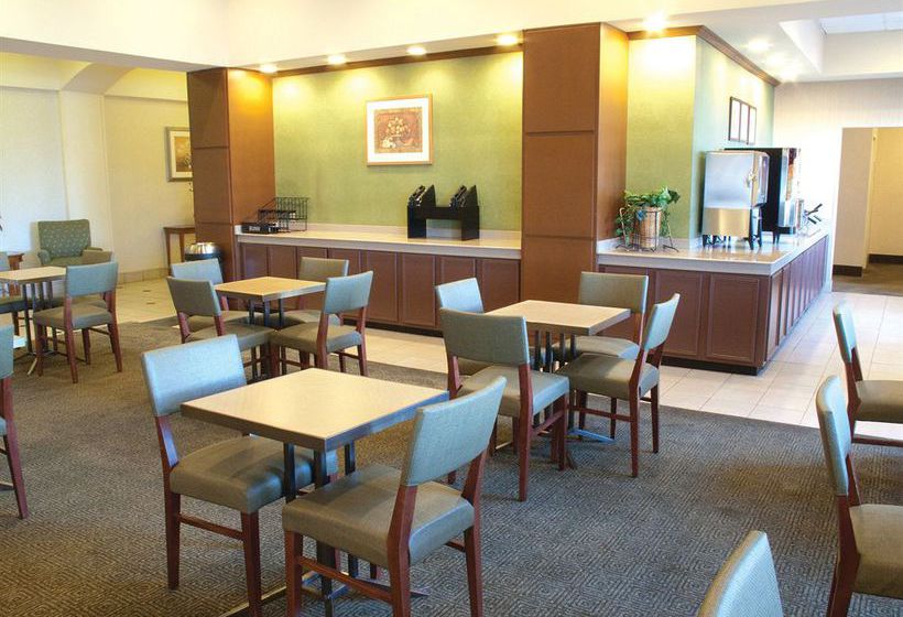 La Quinta Inn & Suites New Haven
