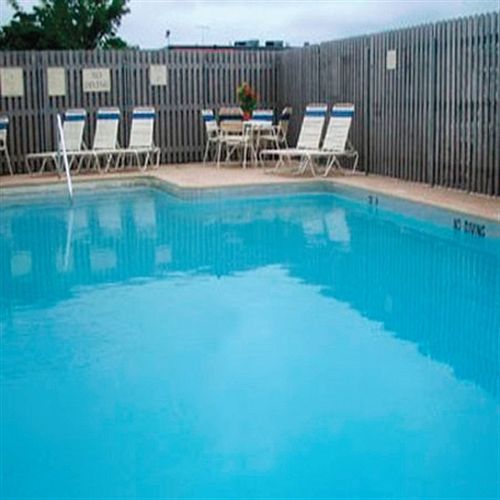 La Quinta Inn & Suites New Haven  | New Haven | Connecticut | United States 16