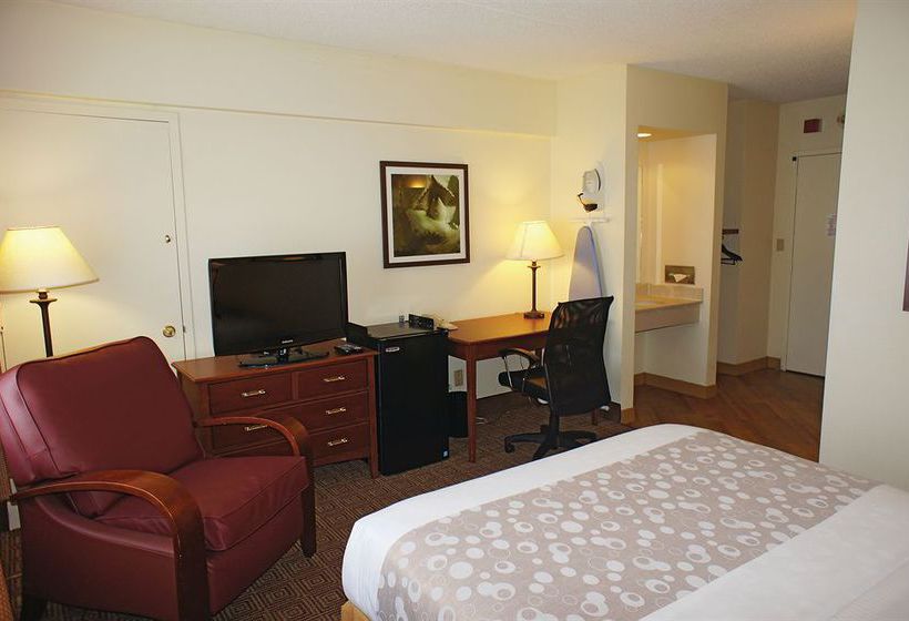 La Quinta Inn & Suites New Haven  | New Haven | Connecticut | United States 2