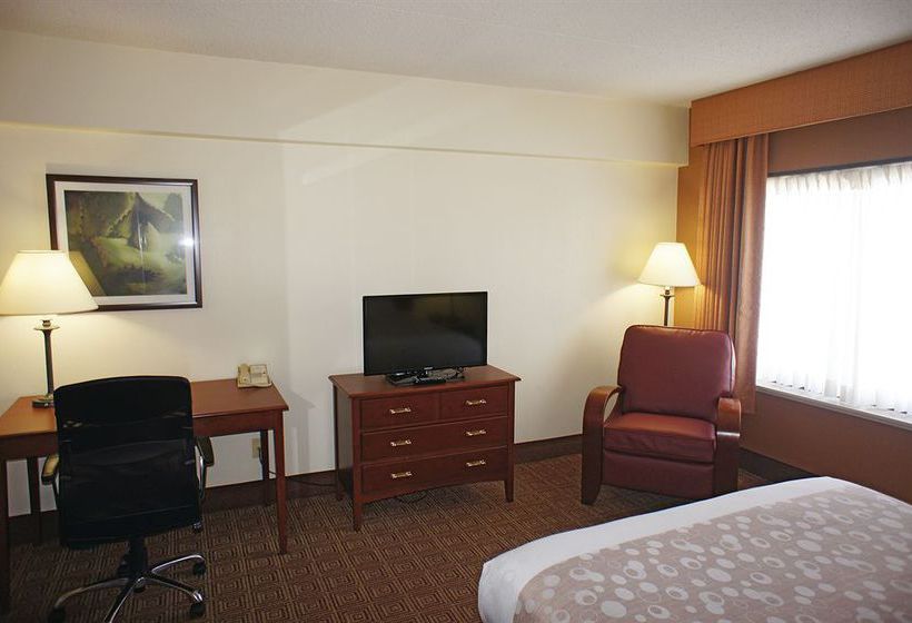 La Quinta Inn & Suites New Haven  | New Haven | Connecticut | United States 6