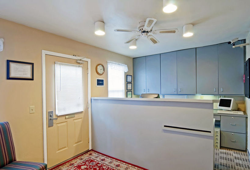 Hotel GuestHouse Suites Lenexa  | Lenexa | Kansas | United States 10