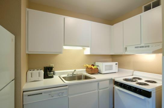 Hotel GuestHouse Suites Lenexa  | Lenexa | Kansas | United States 13
