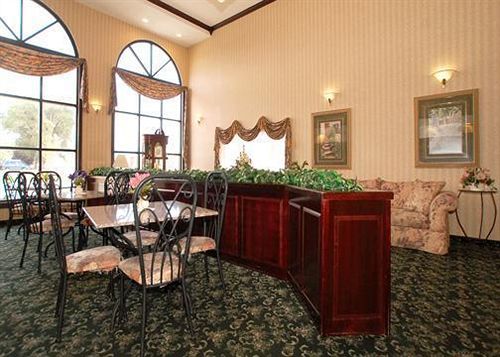 Hotel Quality Inn & Suites Elkhart  | Elkhart | Indiana | United States 2