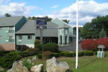 Hotel The Hampshire Inn & Conference Center 