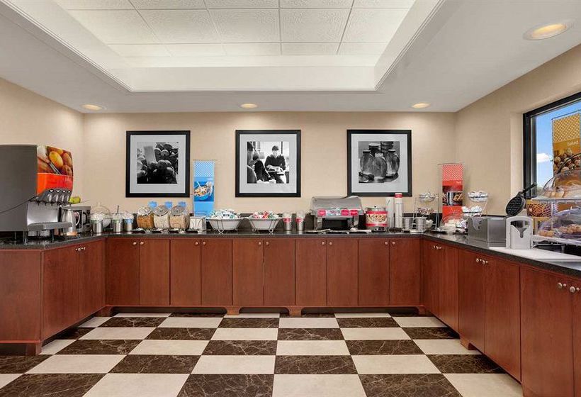 Hotel Hampton Inn Frostburg  | Frostburg | Maryland | United States 9