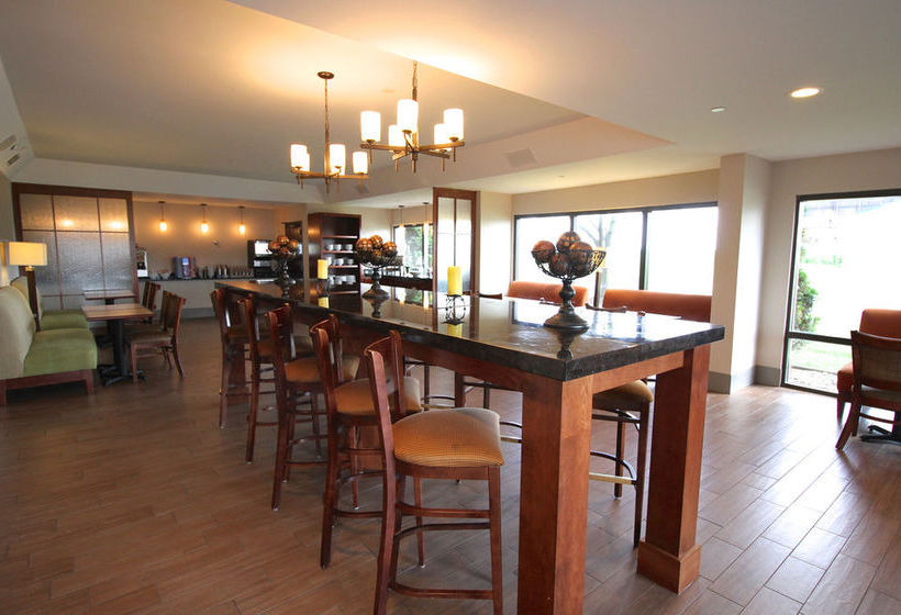 Hotel Country Inn & Suites By Carlson Sandusky South  | Milan | Ohio | Hotel negli Stati Uniti 18