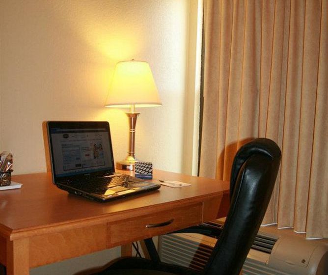 Hotel Hampton Inn Ames  | Ames | Iowa | United States 18